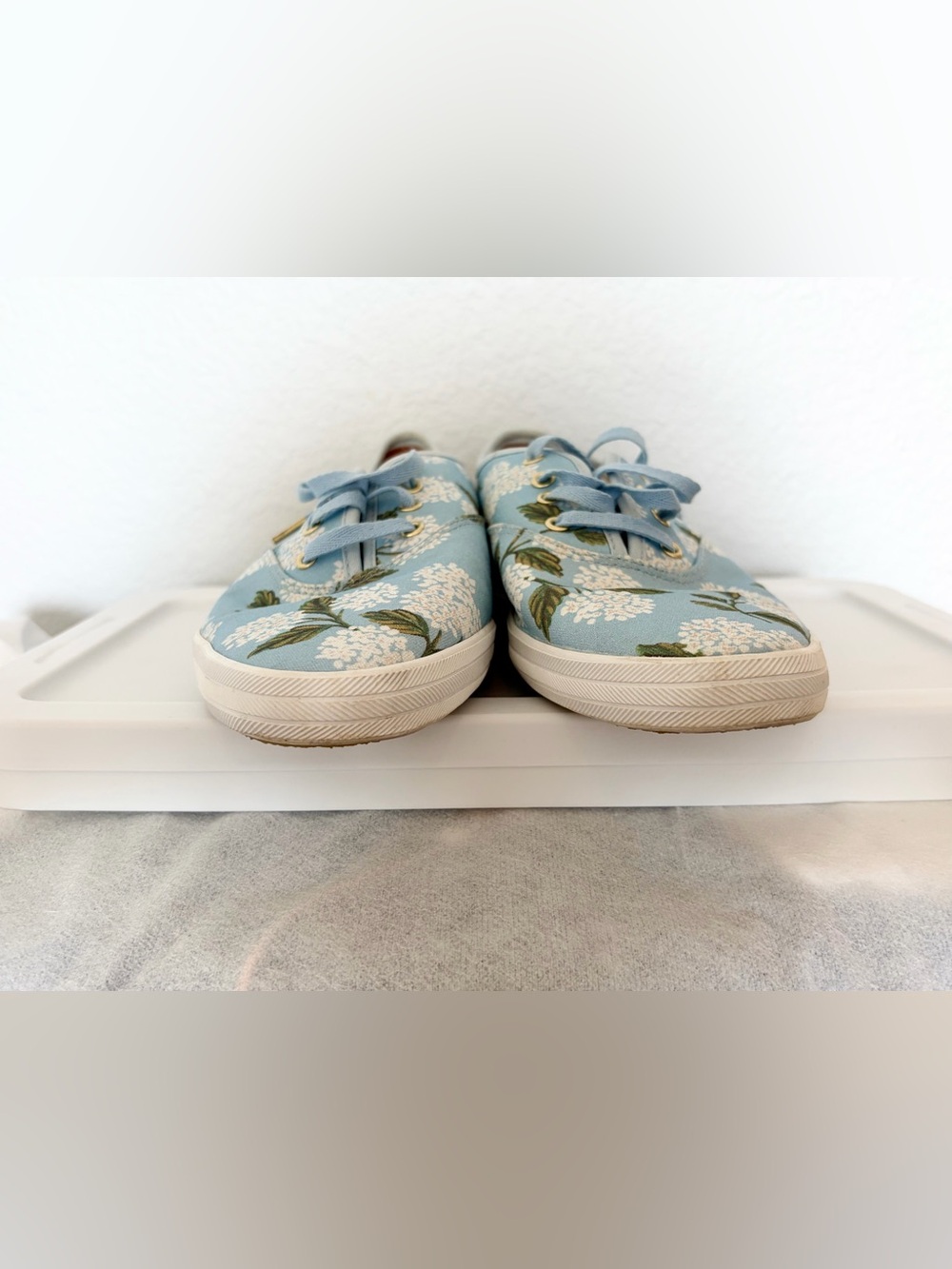 Like-New Keds x Rifle Paper Co. Vintage Champion Sneakers in in Blue Hydrangea - Picture 8 of 9